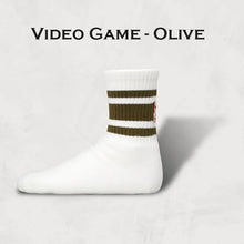 画像をギャラリービューアに読み込む, DECKA QUALITY SOCKS  Skater Socks Embroidery - SHOWATABÉ by BRÚ NA BÓINNE デカ クオリティーソックス(Cryptids-Red)(Art-Blue)(Video Game-Olive)