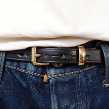 Load image into Gallery viewer, HERALDIC BELTS 3/4inch Bridle Leather Belt Heraldic Belt (Black)