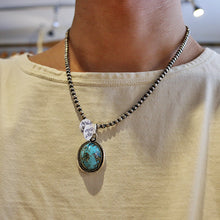 画像をギャラリービューアに読み込む, ERICKA NICHOLAS BEGAY エリッカニコラスビゲイ (キングマン ターコイズ)【TRQ H.D kman Pendeut 3-12】