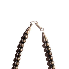 画像をギャラリービューアに読み込む, ERICKA NICHOLAS BEGAY NAVAJO PEARL (8mm-50cm)【ENB 4-10】