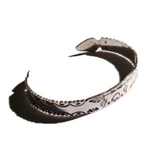 画像をギャラリービューアに読み込む, ERICKA NICHOLAS BEGAY エリッカニコラスビゲイ シルバー バングル【ENB FL Brace 2-5】