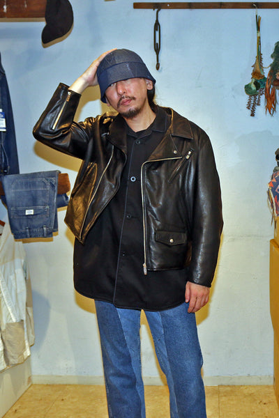 “一生もの”と呼ぶにふさわしい贅沢なレザージャケット“