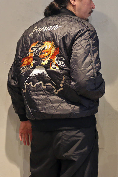 【残りわずか】スカジャン×ダウンが融合した人気スカダウン、今季ラストチャンス