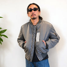 将图片加载到图库查看器，B TOKYO × TOYS McCOY MA-1 ビー・トウキョウ × トイズマッコイ フライトジャケット [BT194-MJ03-031-65]
