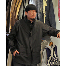 Load image into Gallery viewer, Porter Classic WEATHER MILITARY JACKET ポータークラシック ウェザーミリタリージャケット (BLACK)（OLIVE）[PC-026-2988]
