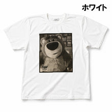 Load image into Gallery viewer, JOHNBULL TOY STORY ／ Lotso Huggin Bear Tシャツ（ホワイト）（ブラック）[JT262C30]
