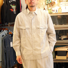 Load image into Gallery viewer, Porter Classic - ROLL UP GINGHAM CHECK SHIRT Porter Classic Roll Up Gingham Check Shirt - NAVY [PC-016-1544]

