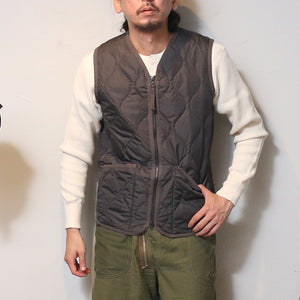 TAION MILITARY ZIP VNECK DOWN VEST &lt;MILITARY LINE&gt;