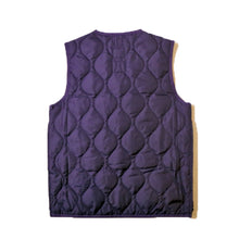 Load image into Gallery viewer, TAION MILITARY ZIP VNECK DOWN VEST &lt;MILITARY LINE&gt;
