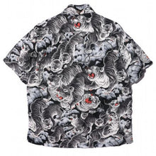 Load image into Gallery viewer, JELADO &quot;BASIC COLLECTION&quot; Pullover Aloha Shirt 100 Tigers (Black) [SG62107]
