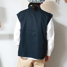 Load image into Gallery viewer, Porter Classic GABARDINE STAND COLLAR VEST Porter Classic Gabardine Stand Collar Vest (DARK NAVY) (BLACK) [PC-027-1817]

